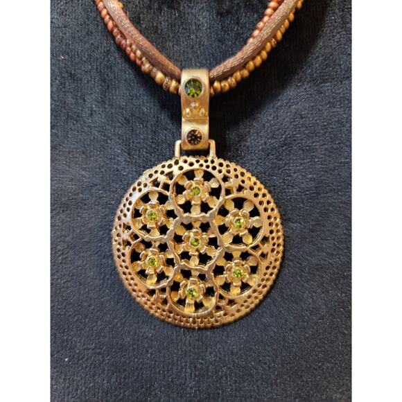 Women's Beaded Pendant Necklace With Gold Filigree Design And Lobster Clasp - Picture 3 of 7